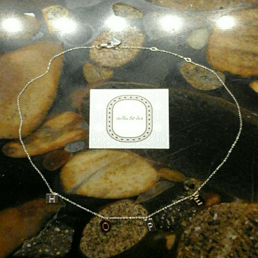 stella & dot HOPE NECKLACE NWOT